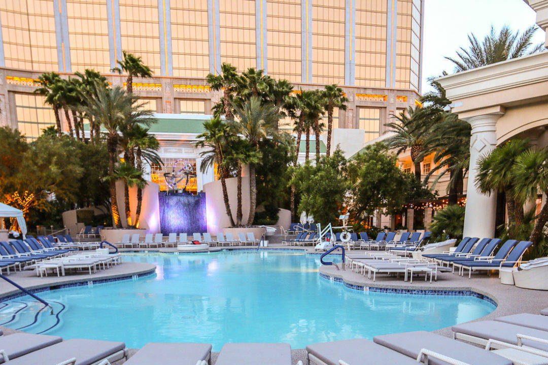 Four Seasons Las Vegas Pool Deck — Pool Review