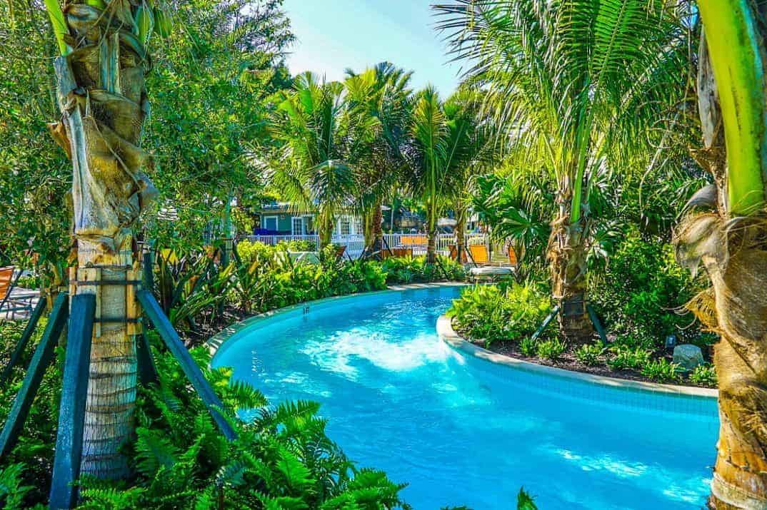 hotels with lazy rivers florida bahamas hawaii family resorts 21 1074x715