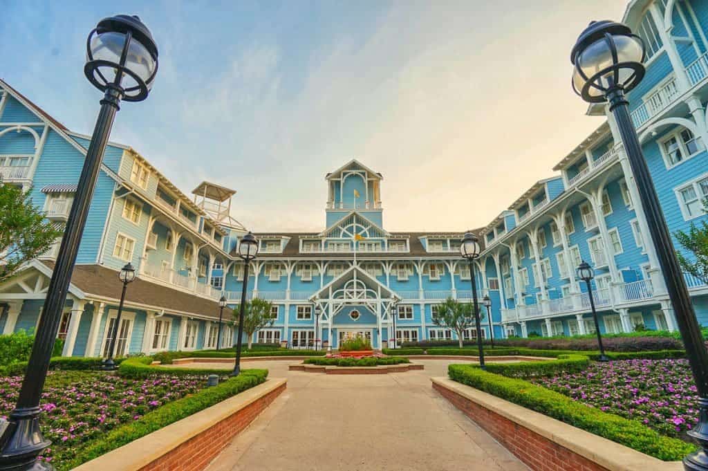Disney's Yacht Club Resort and the Disney Beach Club offer easy access to Hollywood studios and Epcot.