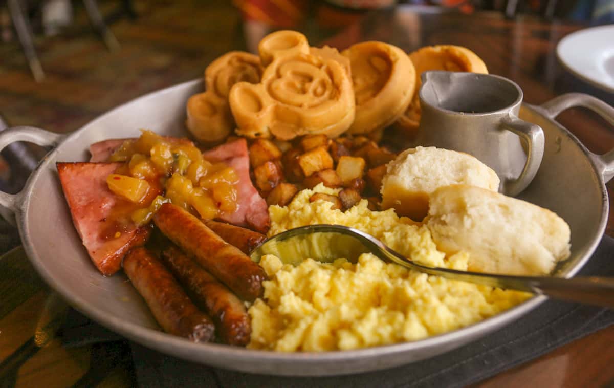 DIsney Polynesian Resort Ohana breakfast