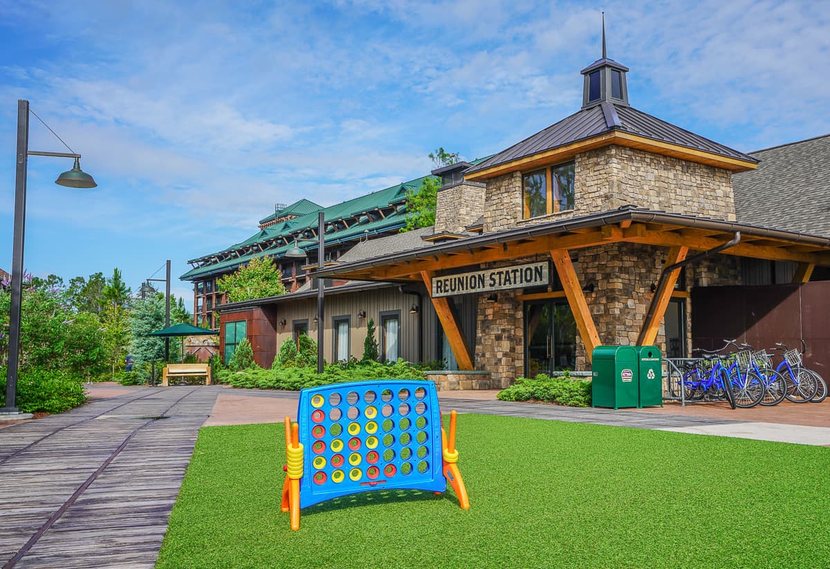 Reunion Station Lounge Wilderness Lodge