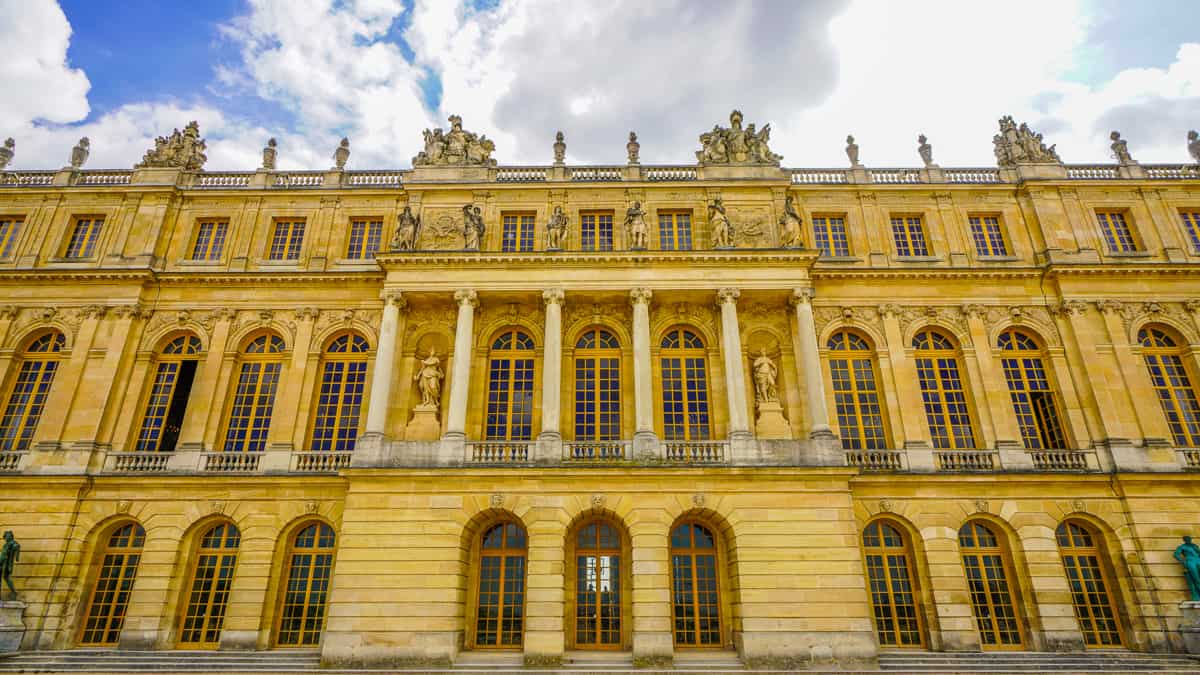 Paris to Versailles Palace