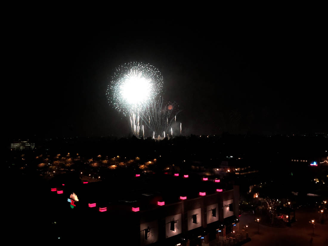 disneyland hotel club level