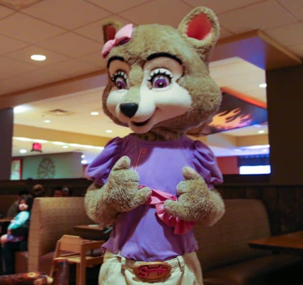 A Great Wolf Lodge Birthday The Ultimate Waterpark Slumber Party