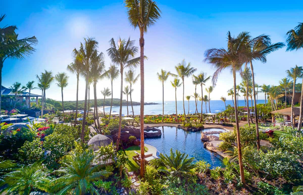 best luxury resorts in hawaii