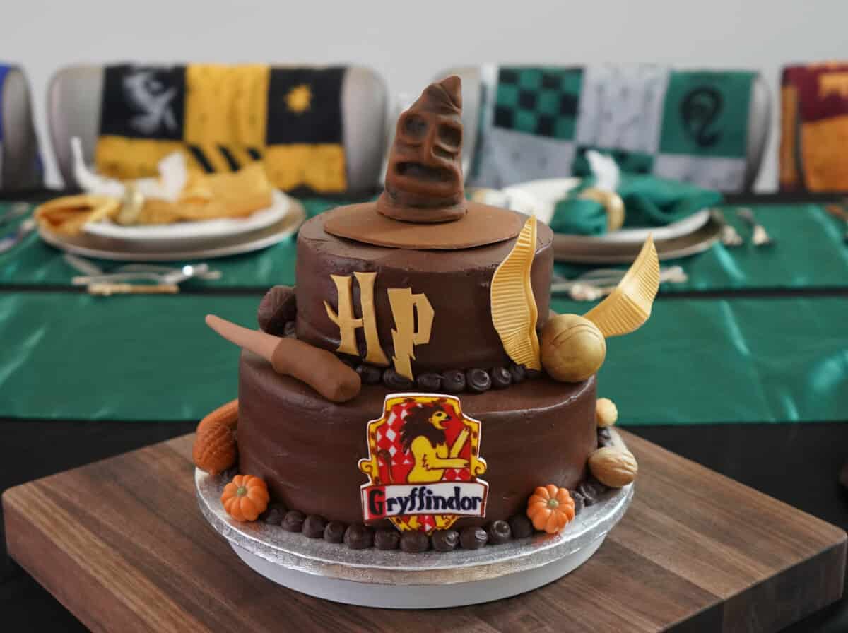 Harry Potter Hogwarts Cake