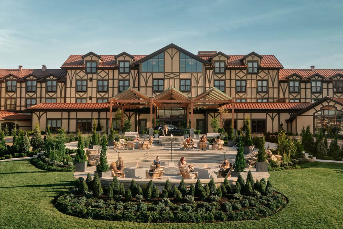 The-Grand-Lodge-Square