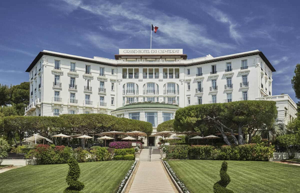 Four Seasons Cap-Ferrat is a bucket list vacation for families in the French riviera